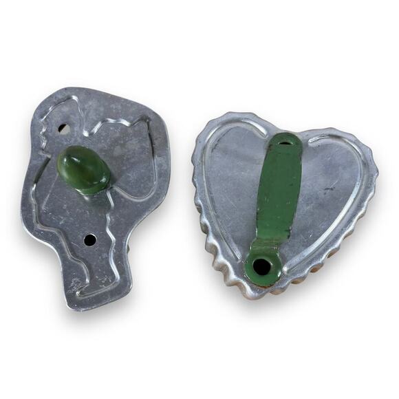 Vintage Cookie Cutters Lot 10 Aluminum Animal Heart Shapes MCM Kitchen Baking - Picture 2 of 6